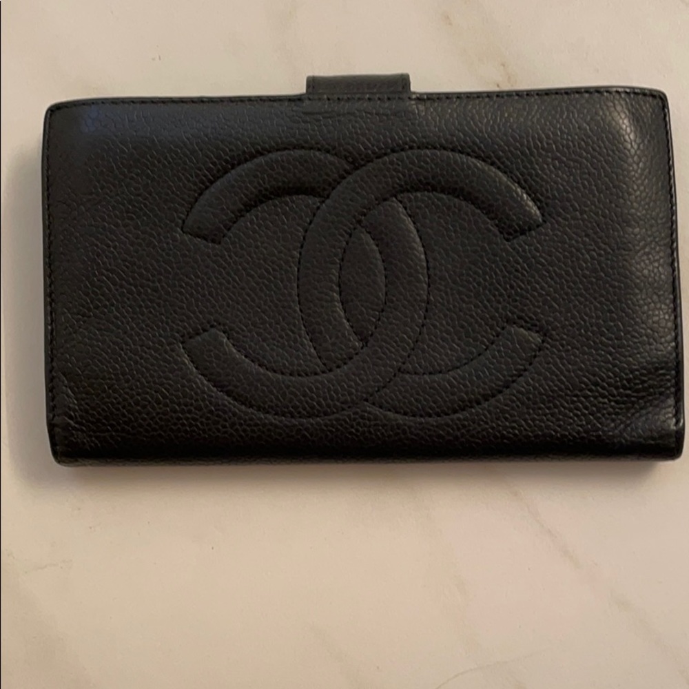 SOLD📮AUthentic Chanel Wallet (Pending)